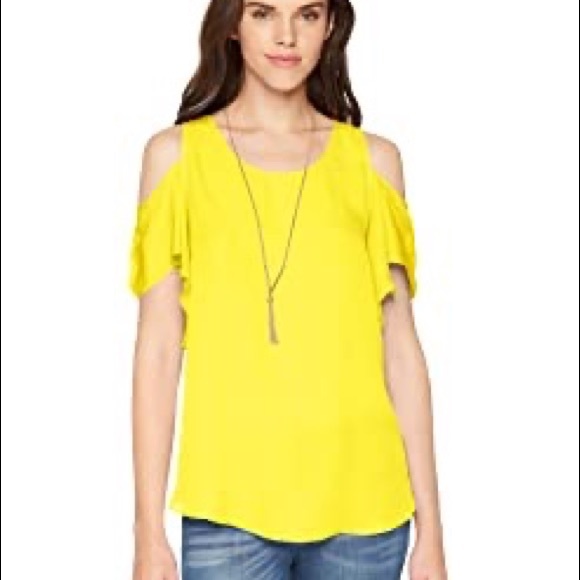 FREE w purch, NWOT, cold shoulder, yellow flutter summer blouse - Picture 3 of 13
